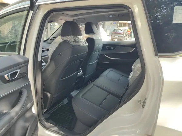 فونیکس تیگو 7 پرو مکس ۱.۶ لیتر توربو AWD - 1404