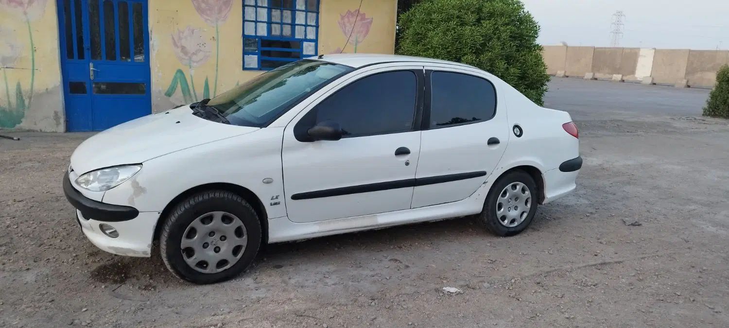 پژو ۲۰۶ صندوق دار v8 - 1390