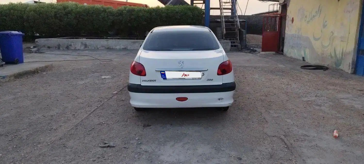 پژو ۲۰۶ صندوق دار v8 - 1390