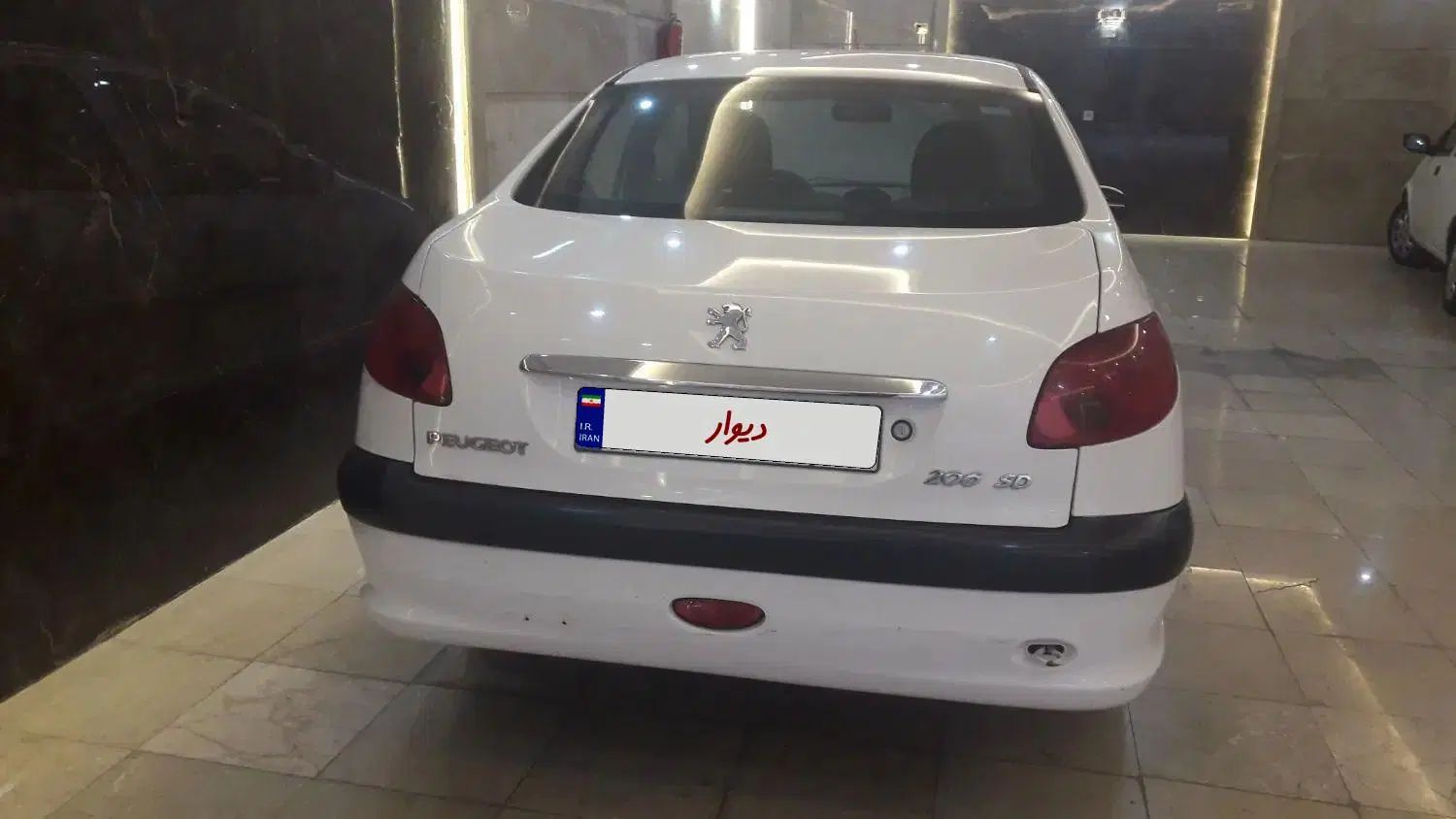 پژو ۲۰۶ صندوق دار v8 - 1396