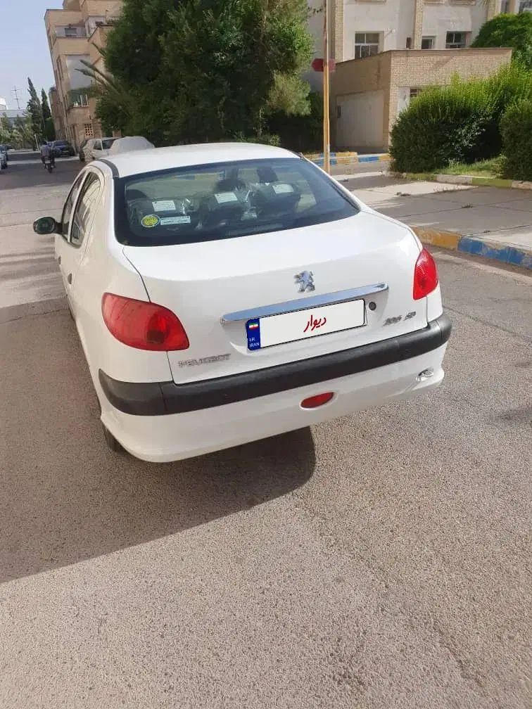 پژو ۲۰۶ صندوق دار v8 - 1394