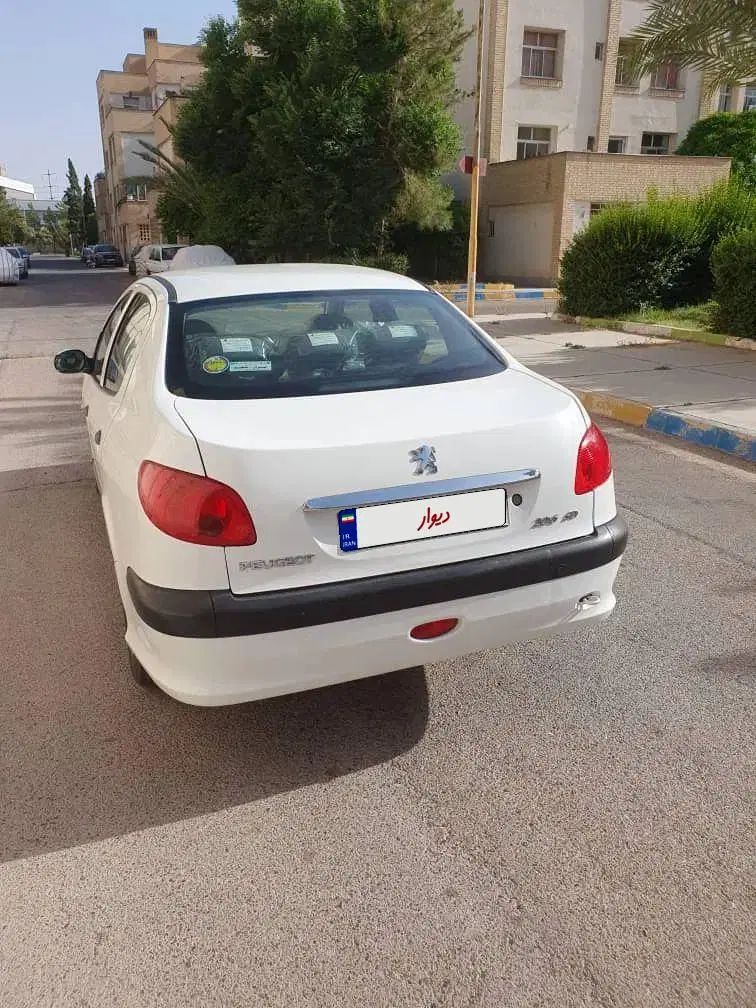 خودرو پژو، ۲۰۶ صندوق دار آگهی ann_20322411