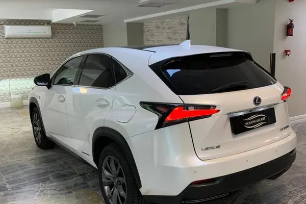 لکسوس NX هیبرید 300H - 2017