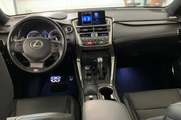 لکسوس NX هیبرید 300H - 2017