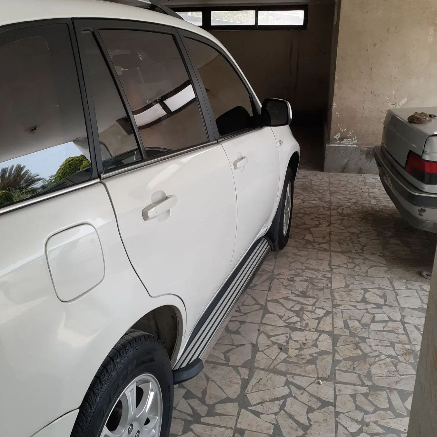 خودرو ام وی ام، X33 آگهی ann_20323542