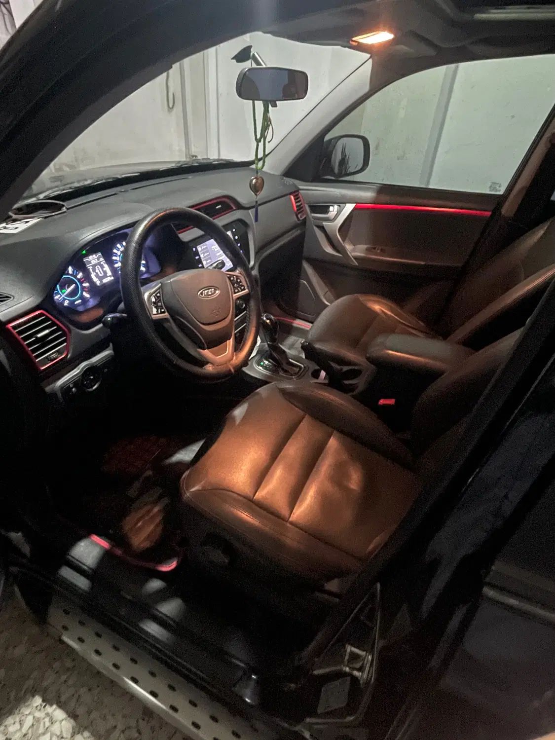ام وی ام X33 S اتوماتیک اسپرت - 1396