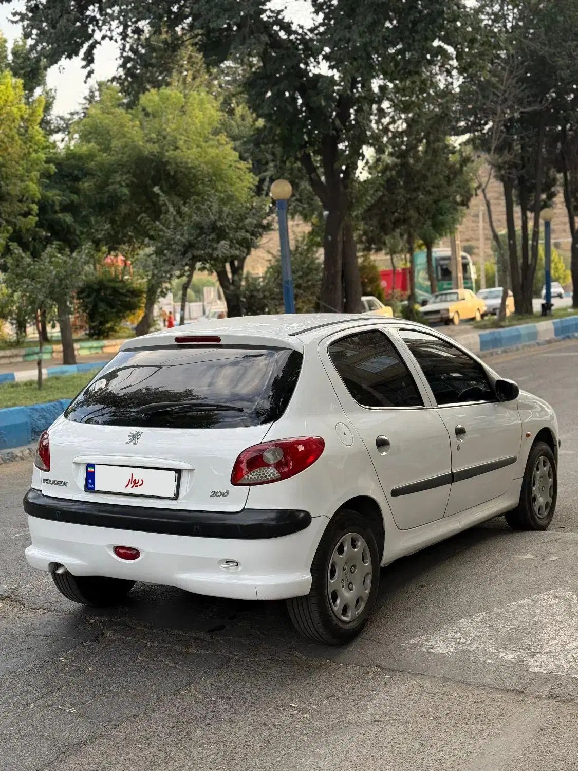 پژو 206 تیپ 2 - 1393