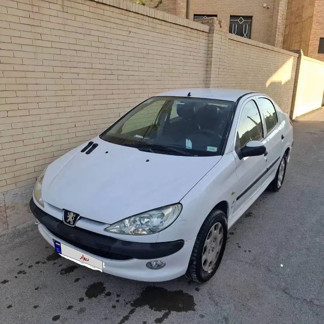 پژو ۲۰۶ صندوق دار v8 - 1393