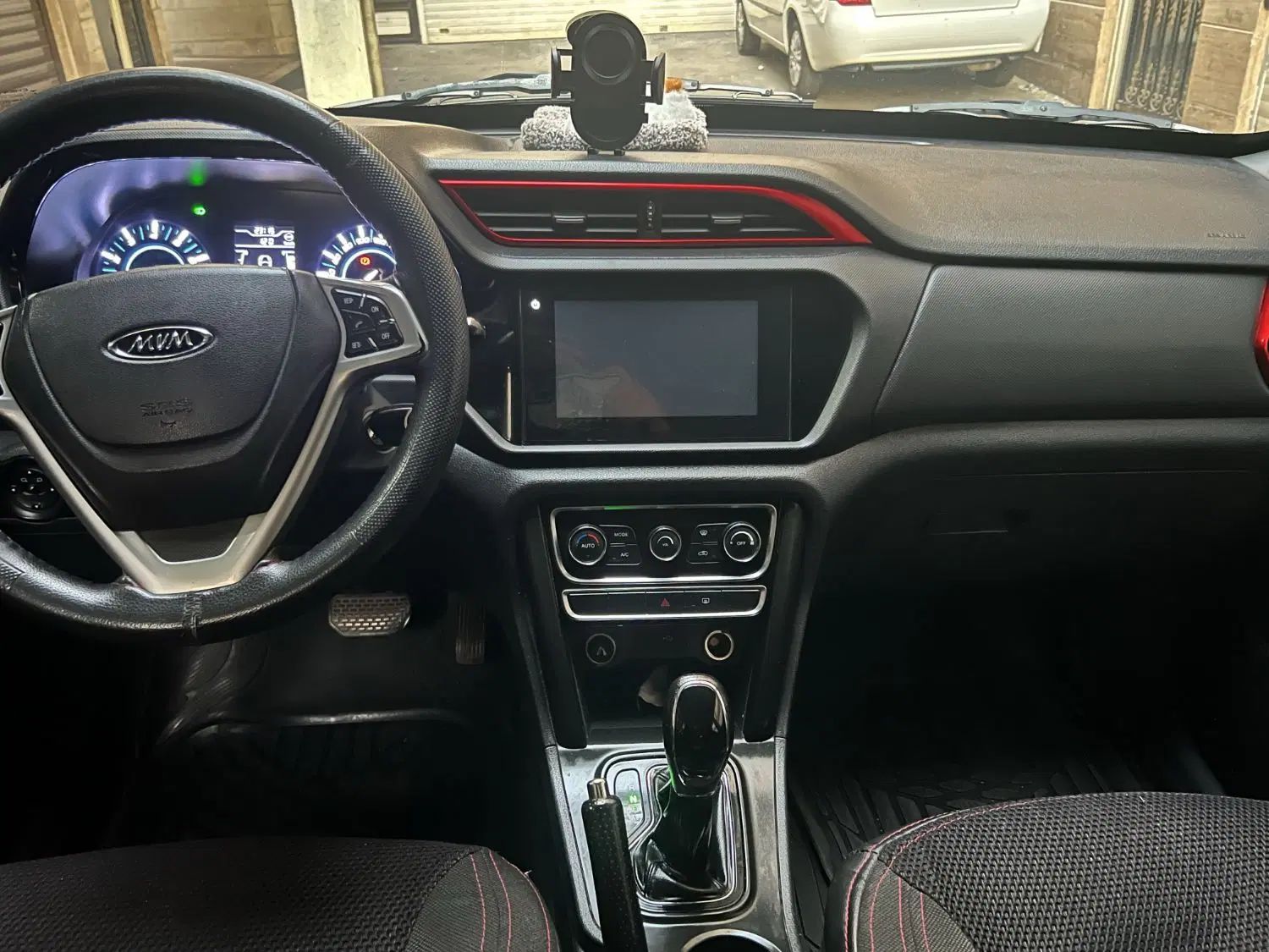 ام وی ام X33 S اتوماتیک ساده - 1396