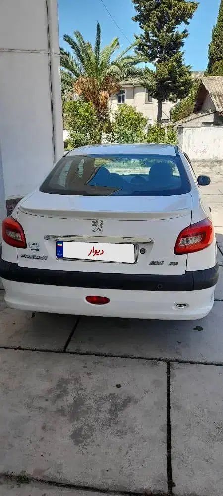 پژو ۲۰۶ صندوق دار v8 - 1396