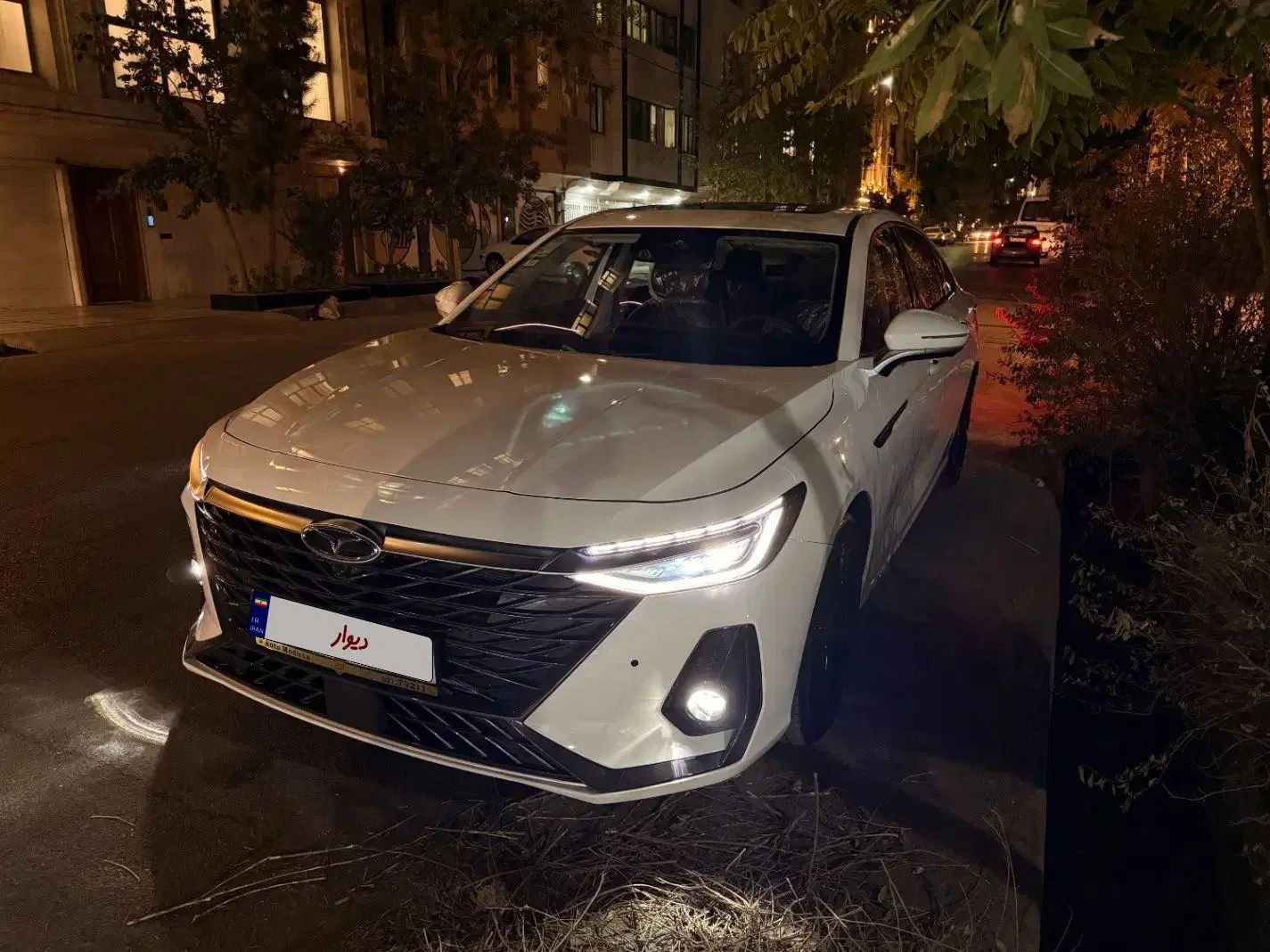 خودرو فونیکس، آریزو 8 آگهی ann_20325782