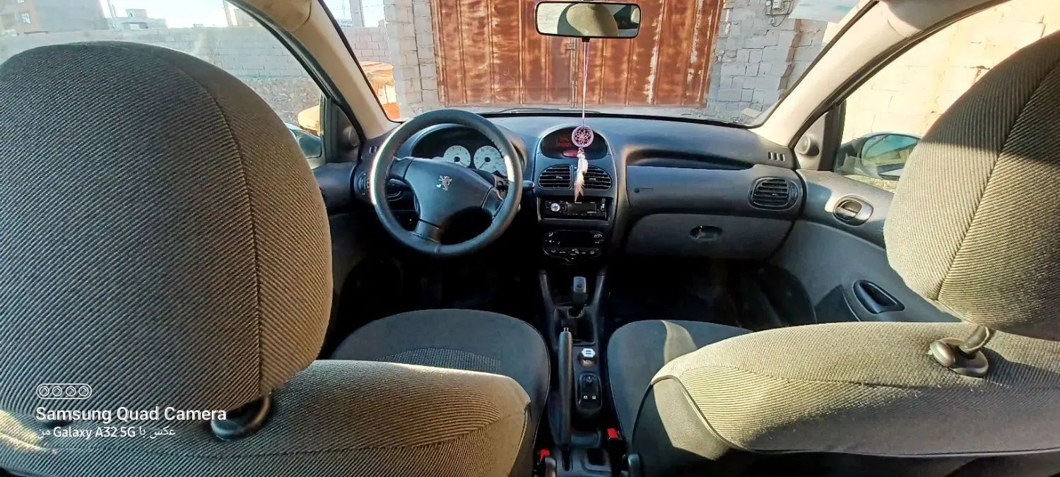 پژو ۲۰۶ صندوق دار v8 - 1392
