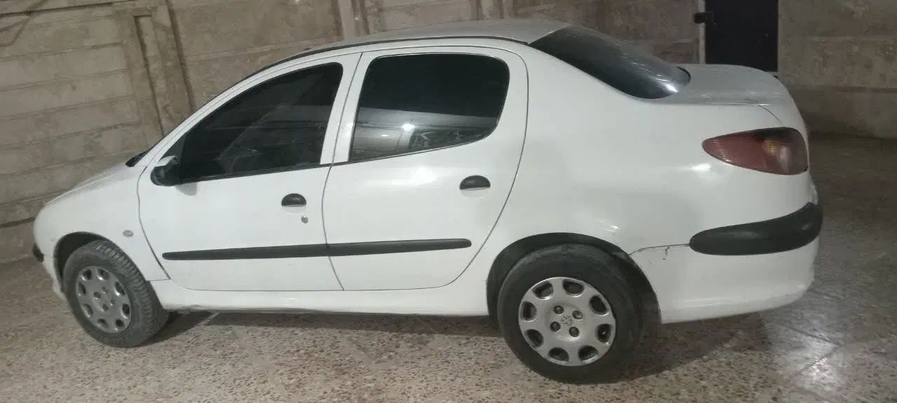 پژو ۲۰۶ صندوق دار v8 - 1391