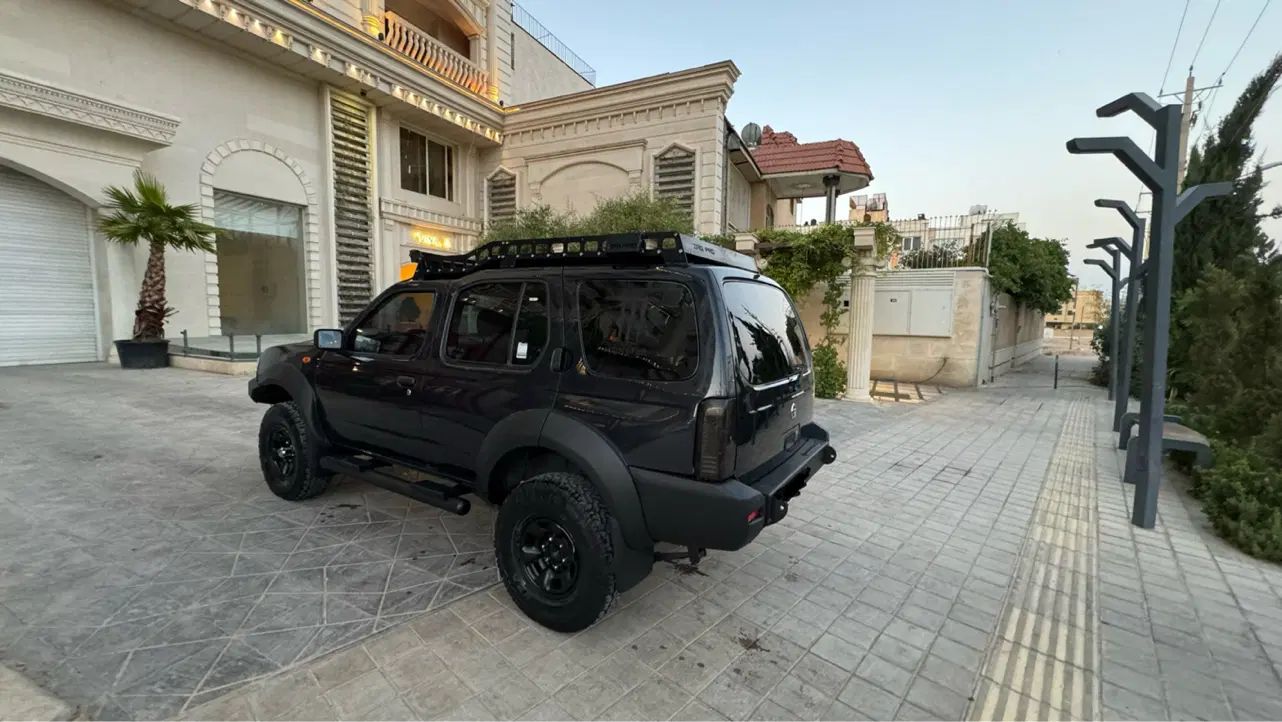 نیسان رونیز دنده‌ای - 1385
