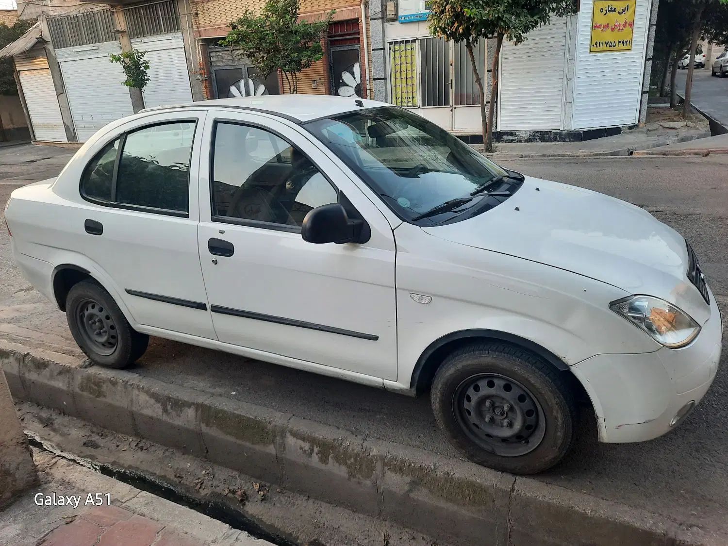 تیبا صندوق دار SX - 1400