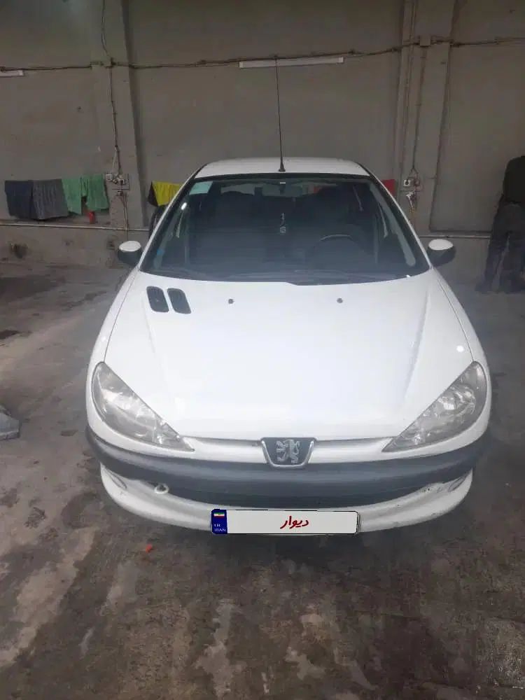 پژو ۲۰۶ صندوق دار v8 - 1395