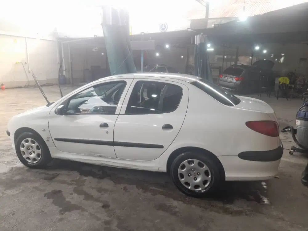 پژو ۲۰۶ صندوق دار v8 - 1395