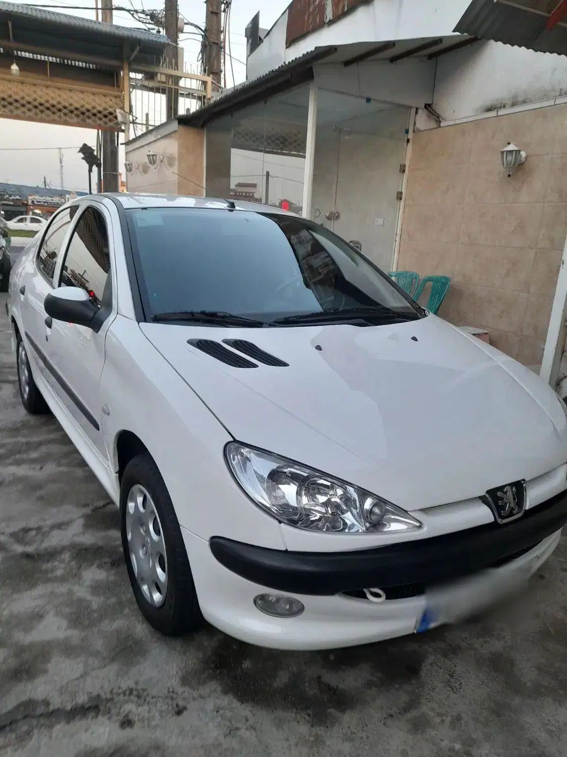 پژو ۲۰۶ صندوق دار v8 - 1396