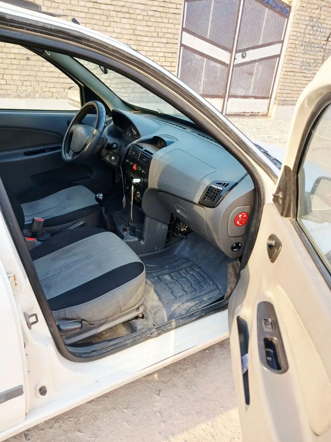 تیبا صندوق دار SX - 1396