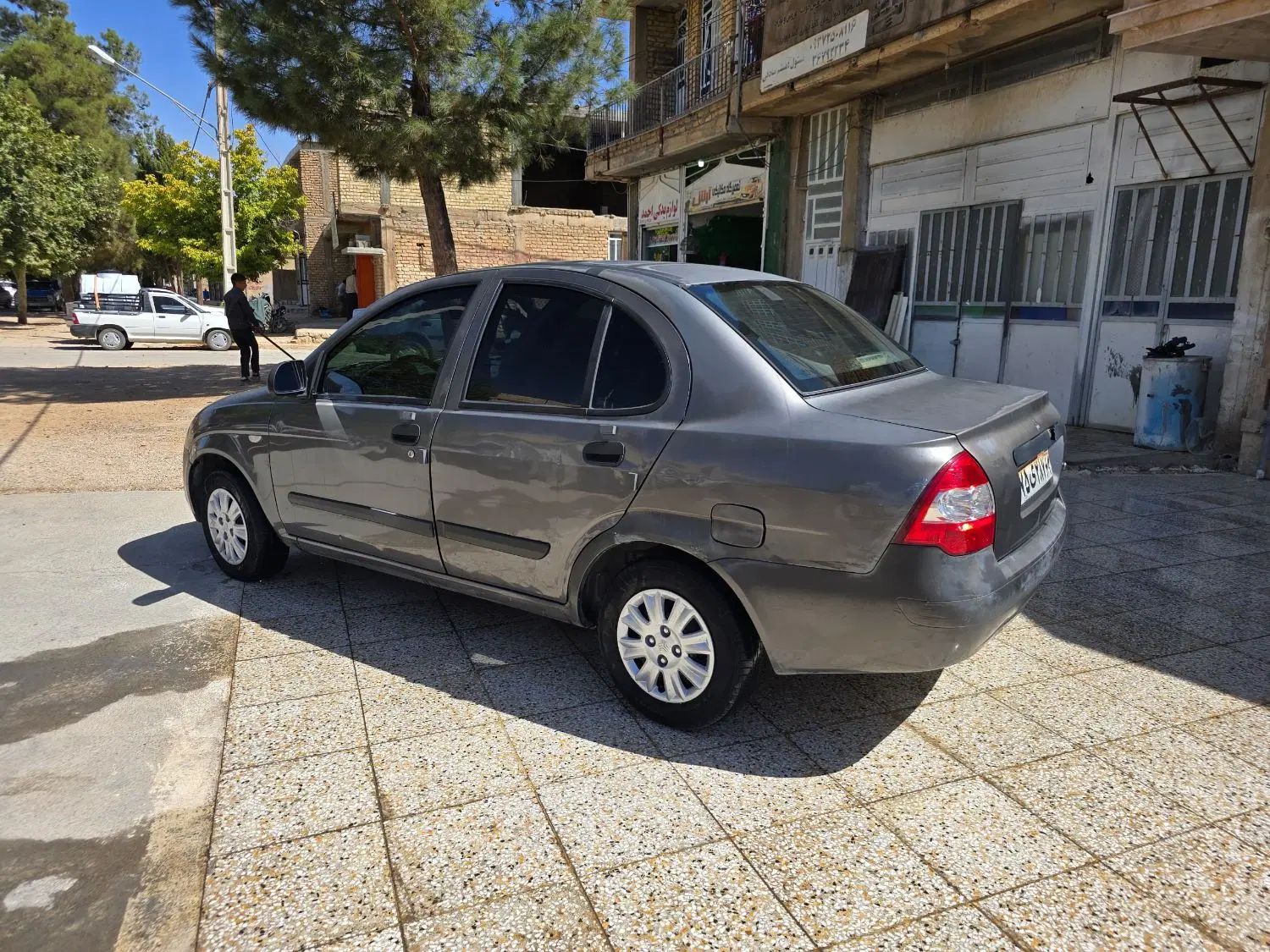 تیبا صندوق دار SL - 1390