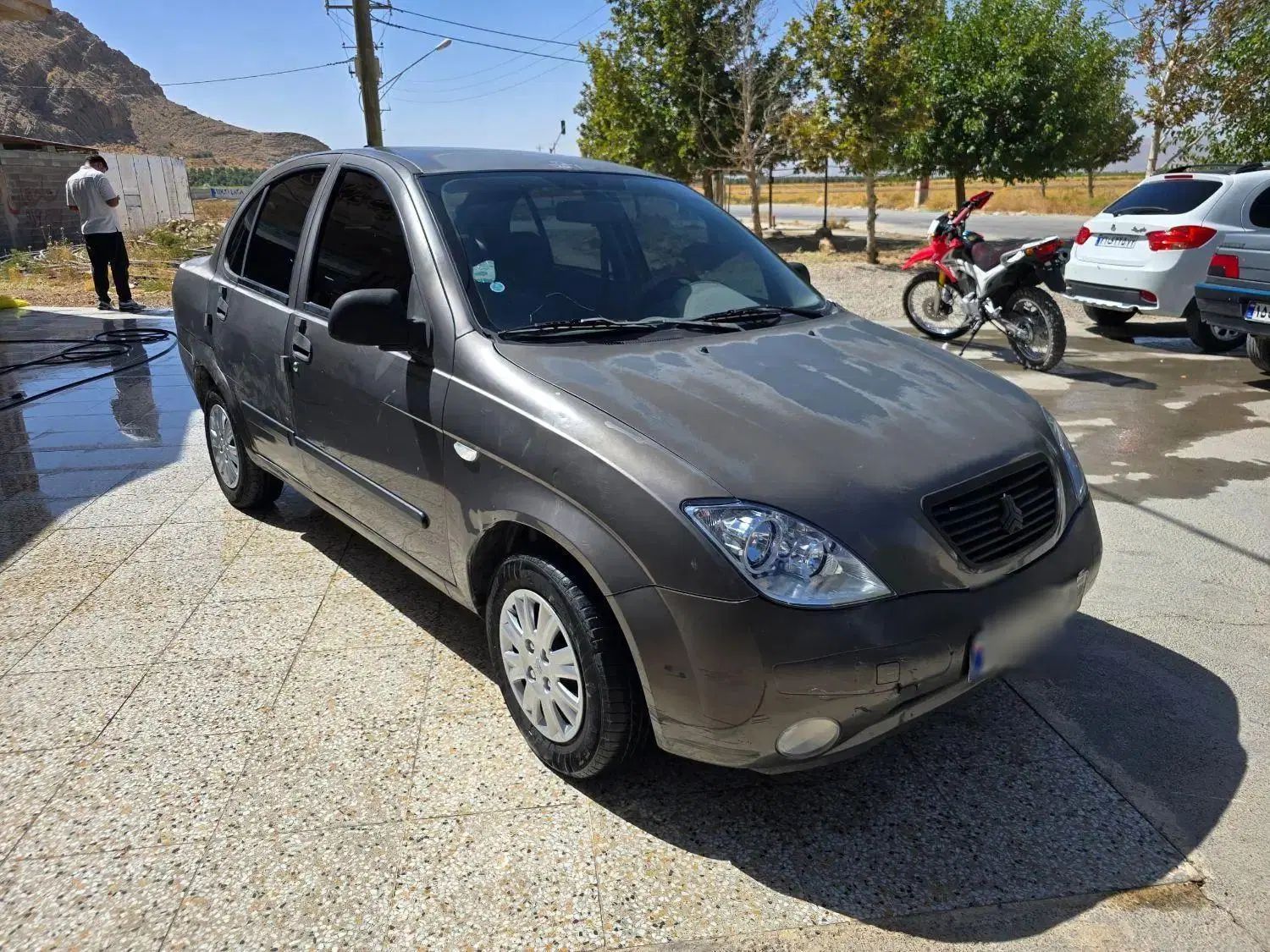 تیبا صندوق دار SL - 1390