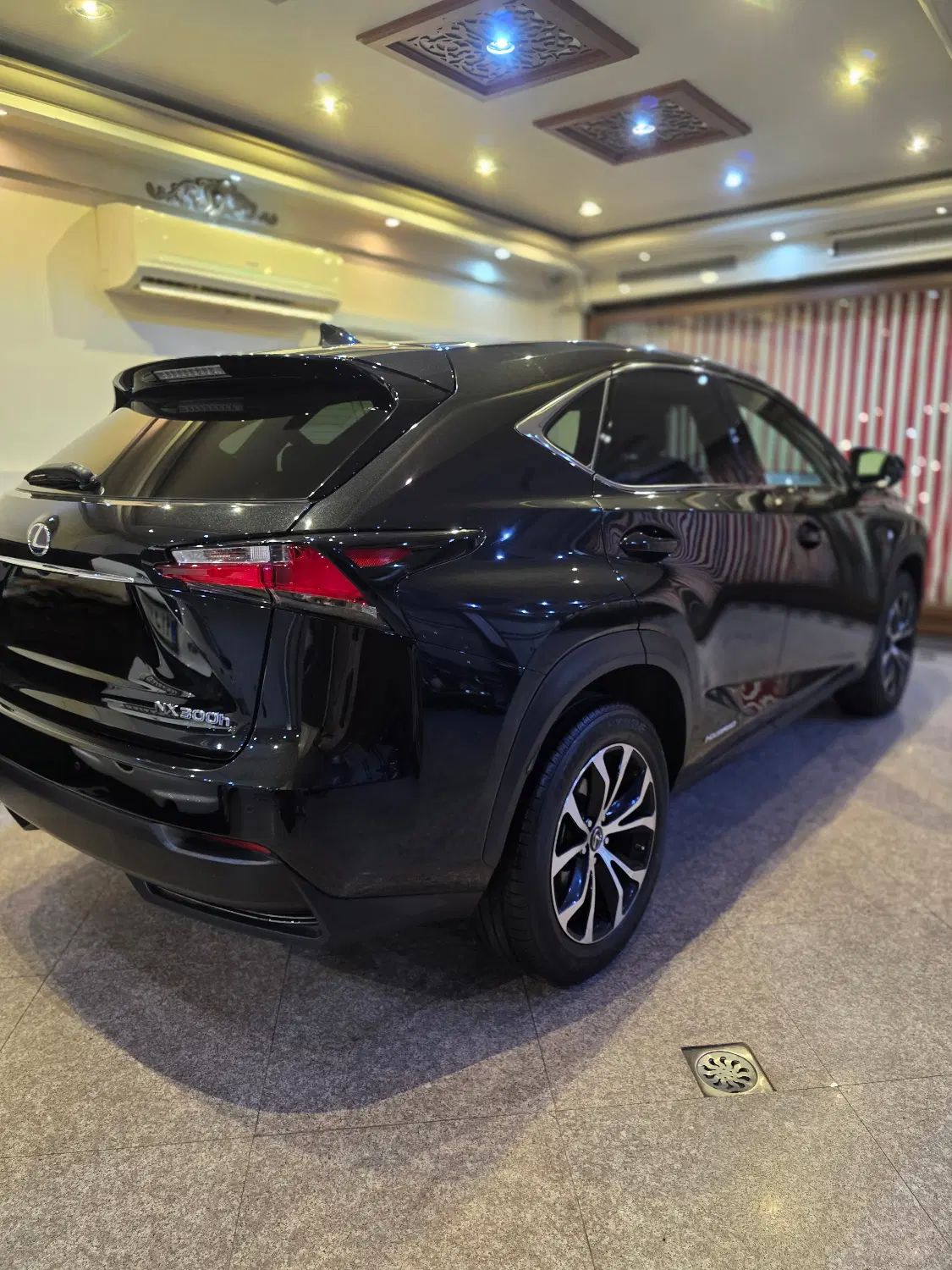 لکسوس NX هیبرید 300H Fsport - 2017