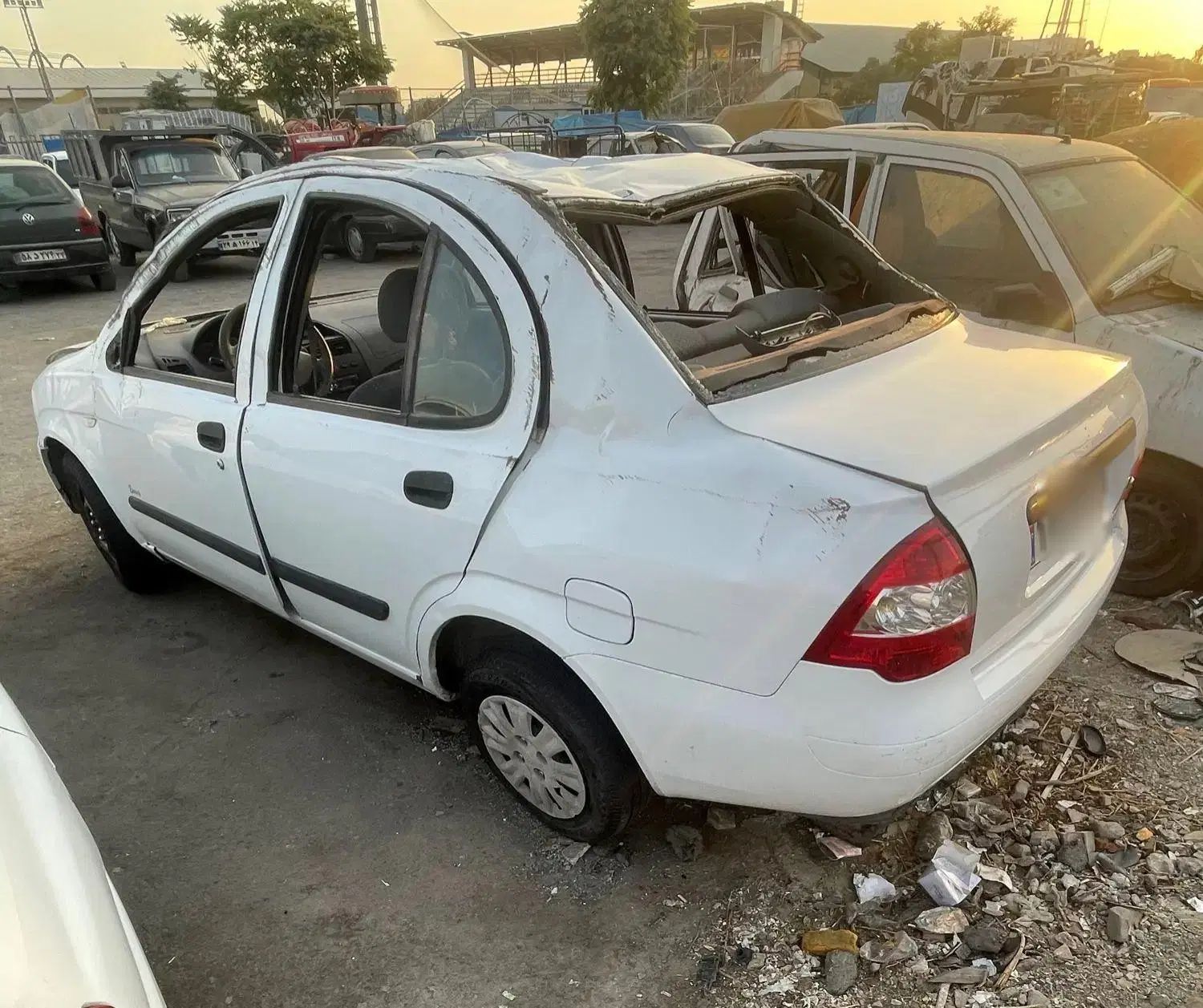 تیبا صندوق دار SX - 1393