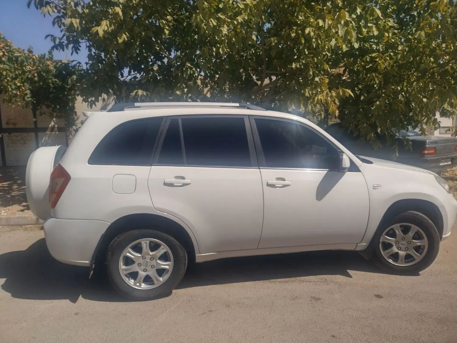 ام وی ام X33 دنده‌ای ساده - 1395