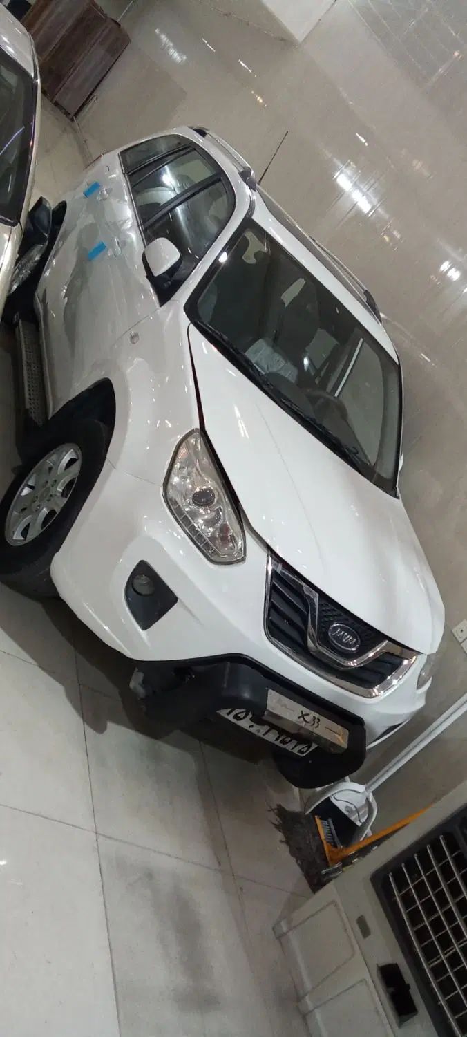 ام وی ام X33 دنده‌ای ساده - 1395