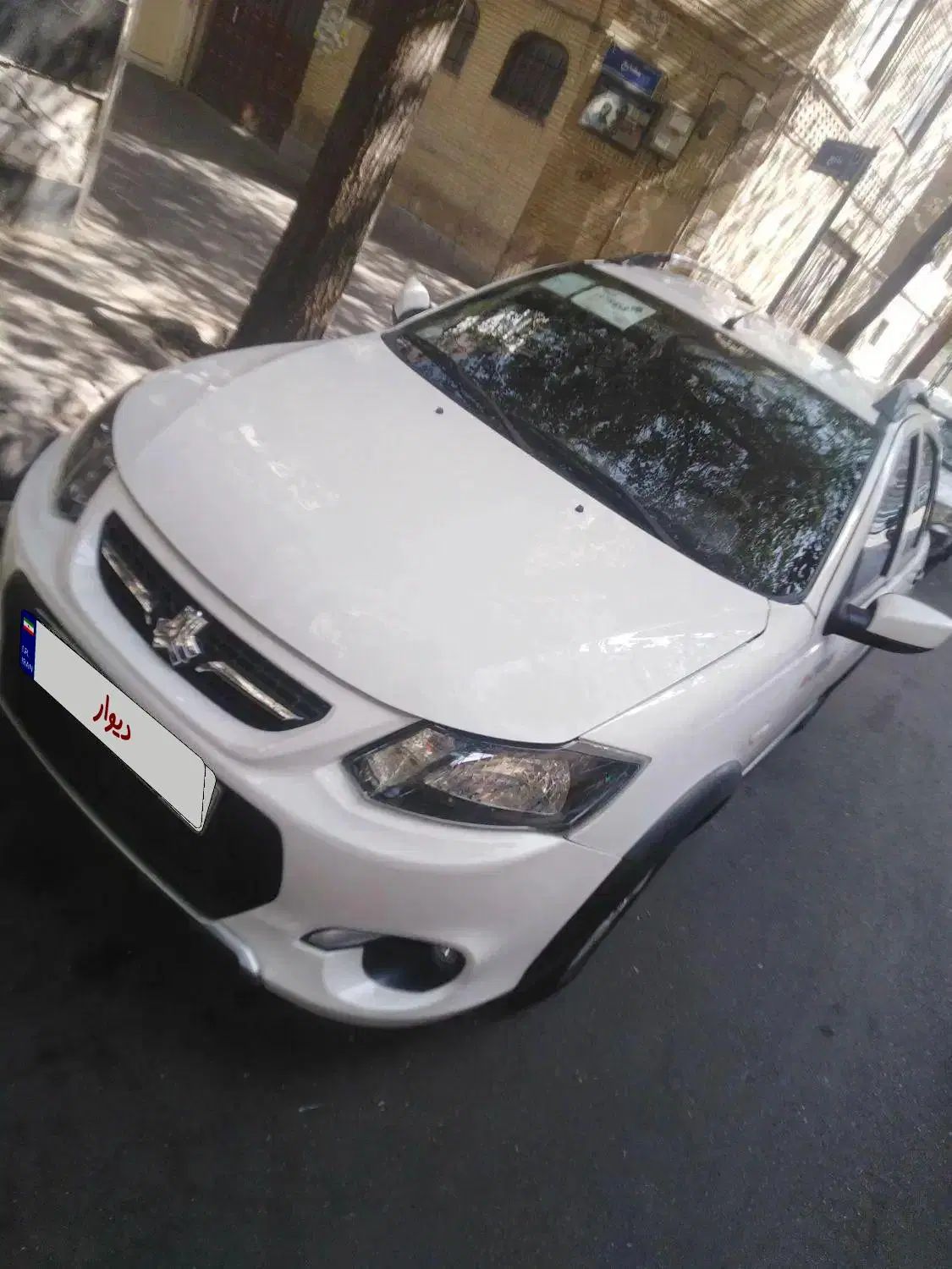 خودرو کوییک، معمولی آگهی ann_20329689