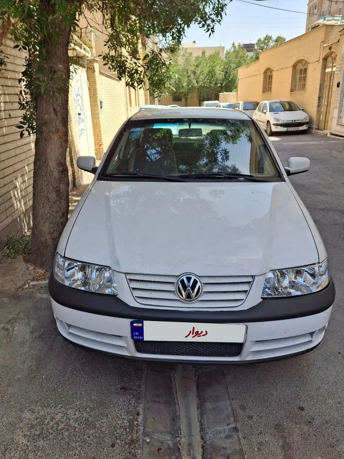 خودرو فولکس، گل آگهی ann_20330468