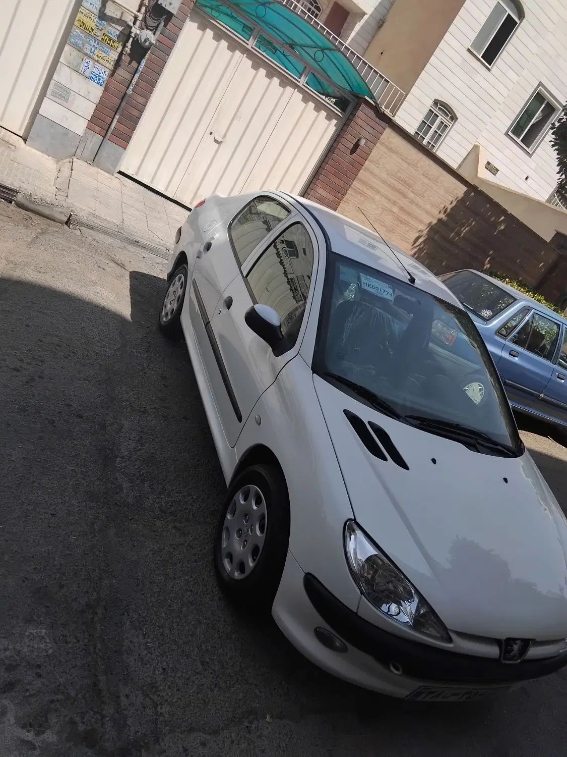 پژو ۲۰۶ صندوق دار v8 - 1395