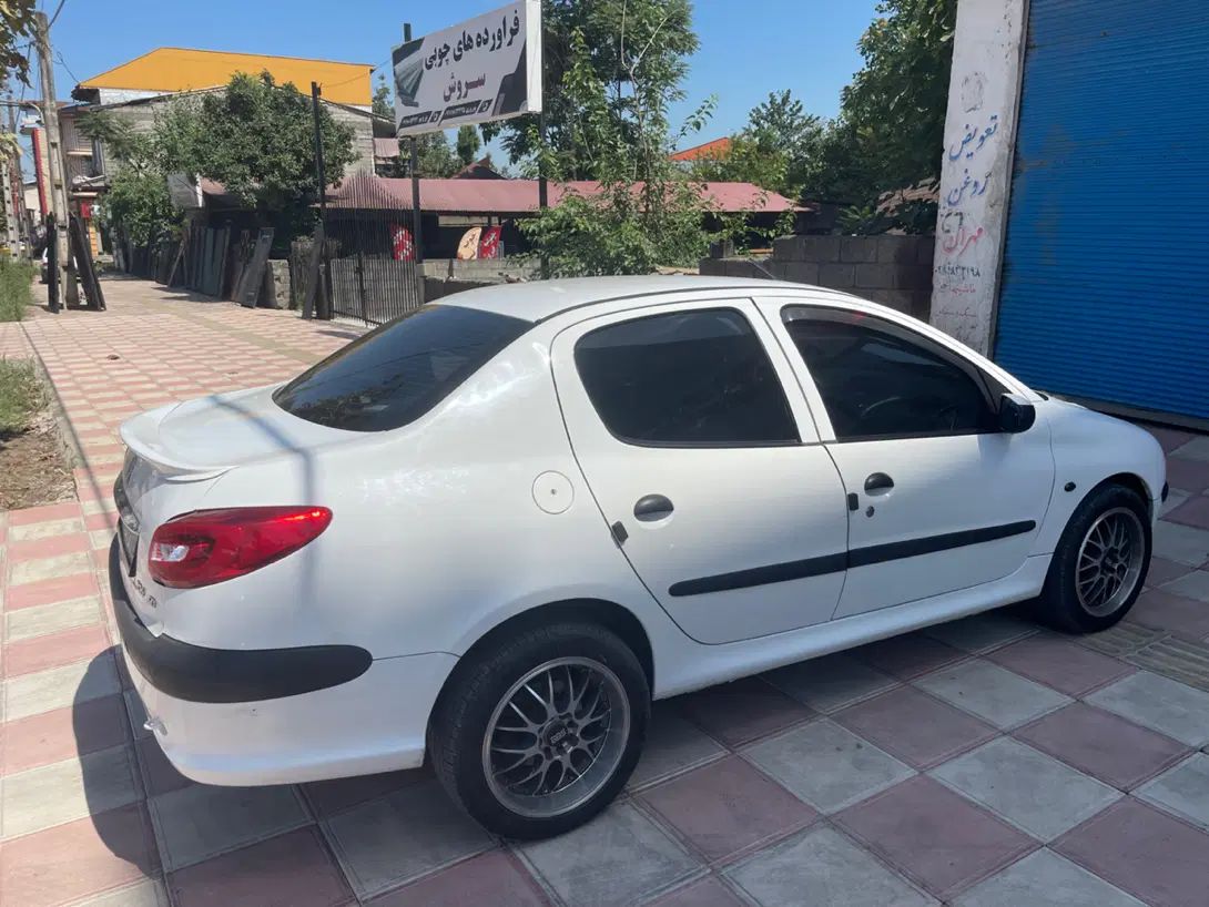 پژو ۲۰۶ صندوق دار v8 - 1394