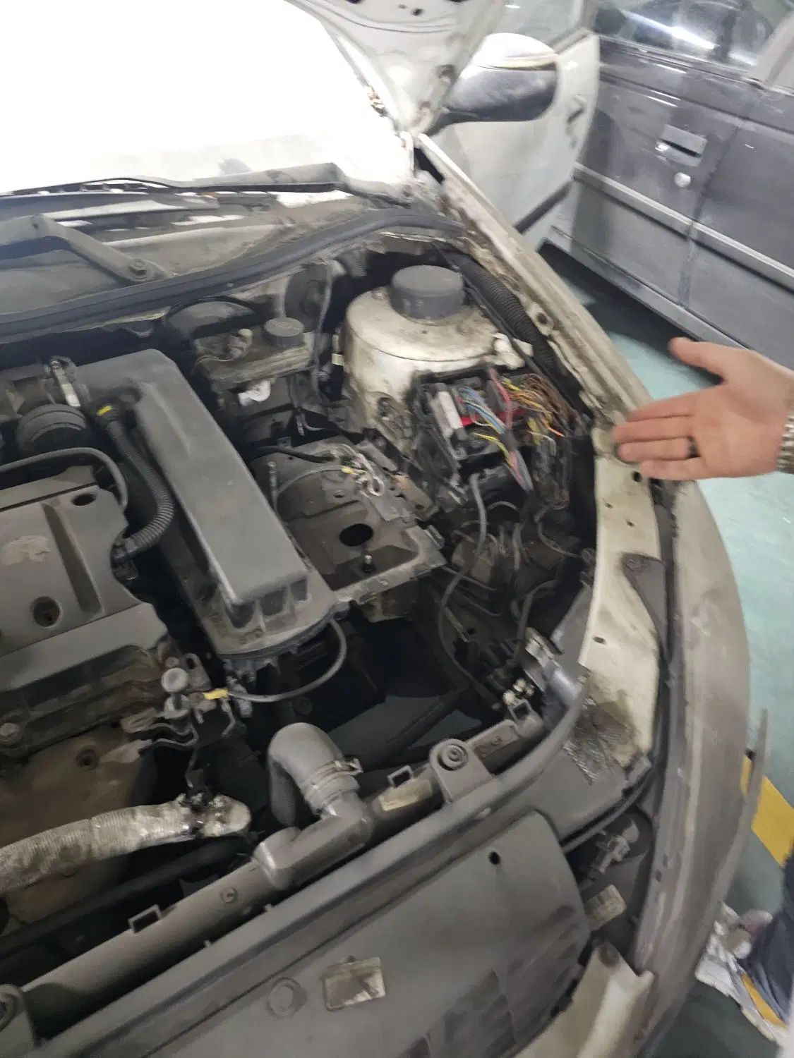 پژو ۲۰۶ صندوق دار v8 - 1389
