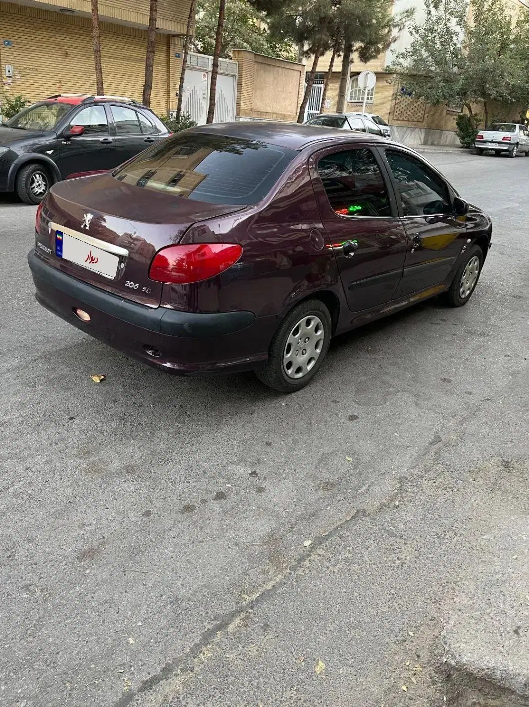 پژو ۲۰۶ صندوق دار v8 - 1389