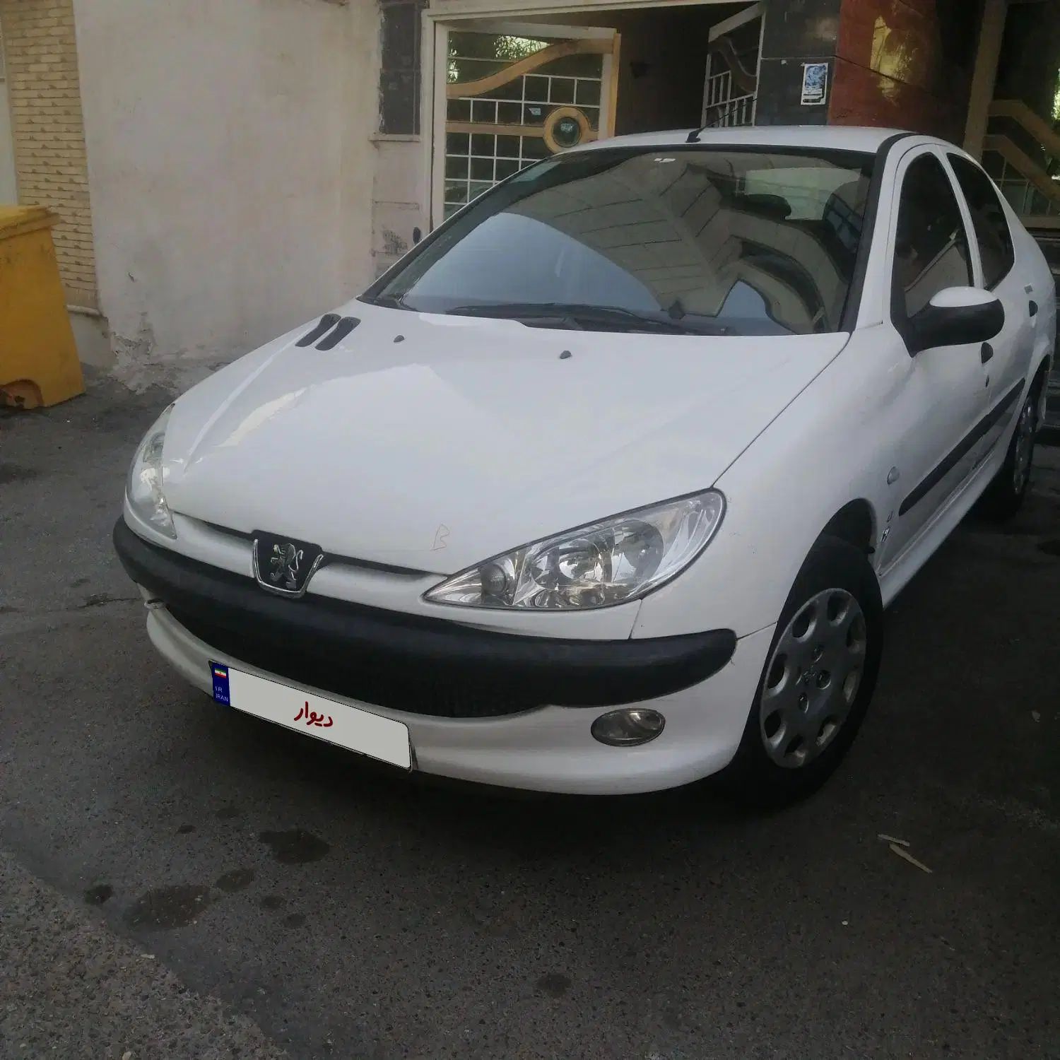 پژو ۲۰۶ صندوق دار v8 - 1396