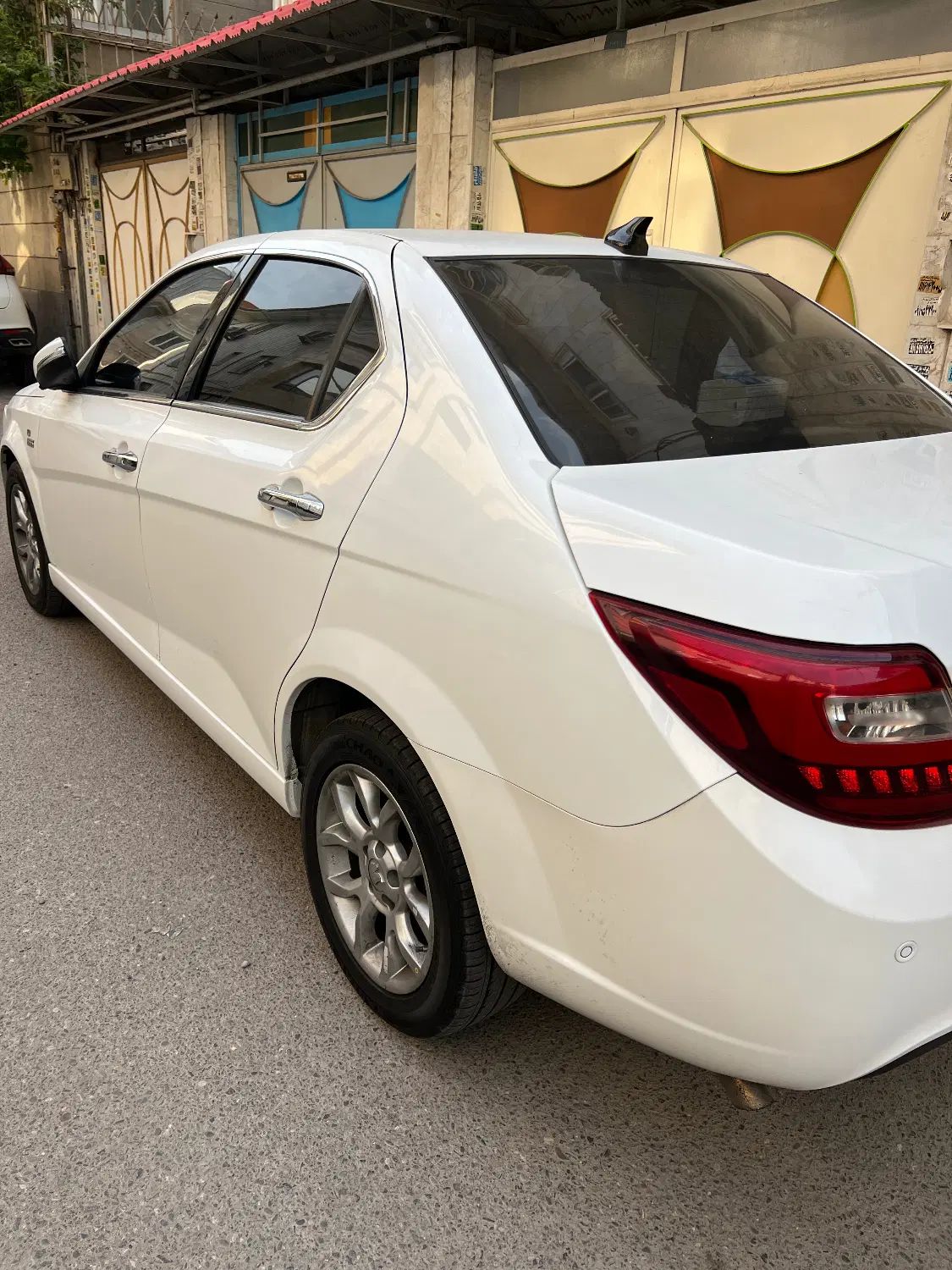 دنا پلاس توربو اتوماتیک - 1401