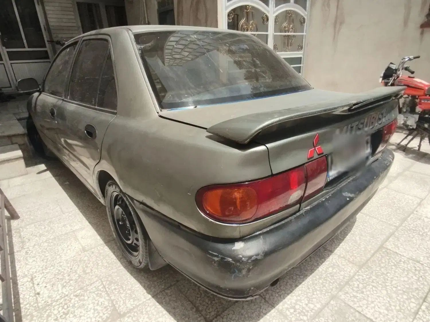 میتسوبیشی لنسر 1.6 لیتر دنده ای - 1992