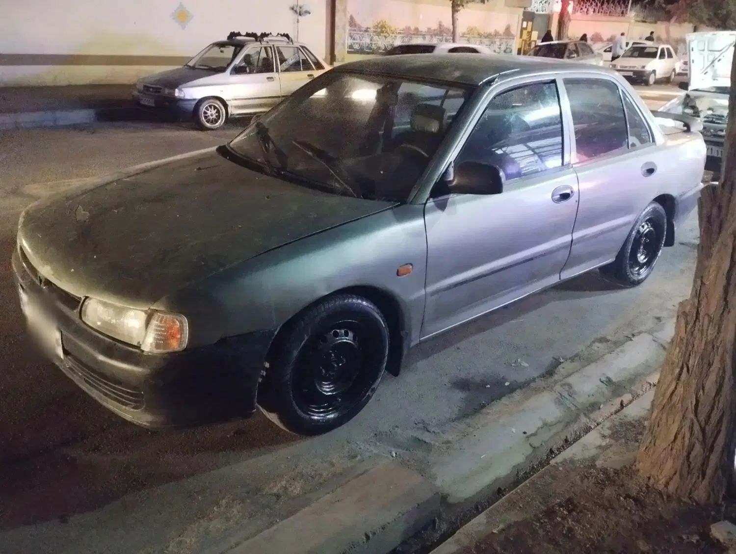میتسوبیشی لنسر 1.6 لیتر دنده ای - 1992