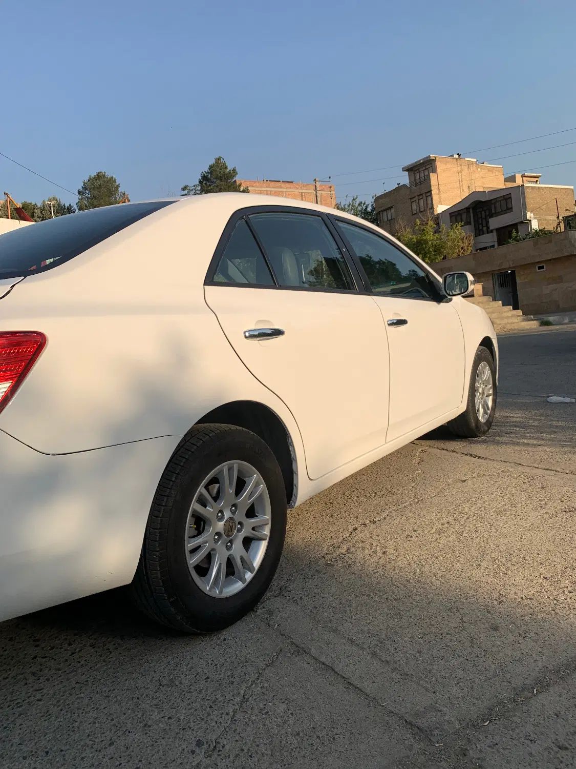 زوتی Z300 اتوماتیک - 2014