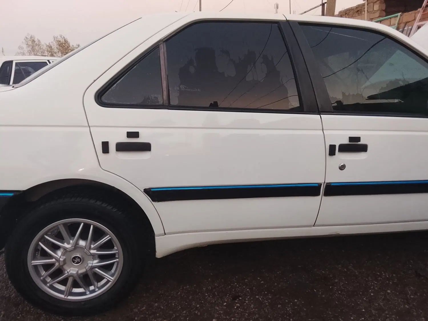 پژو 405 SLX بنزینی  XU7 - 1390
