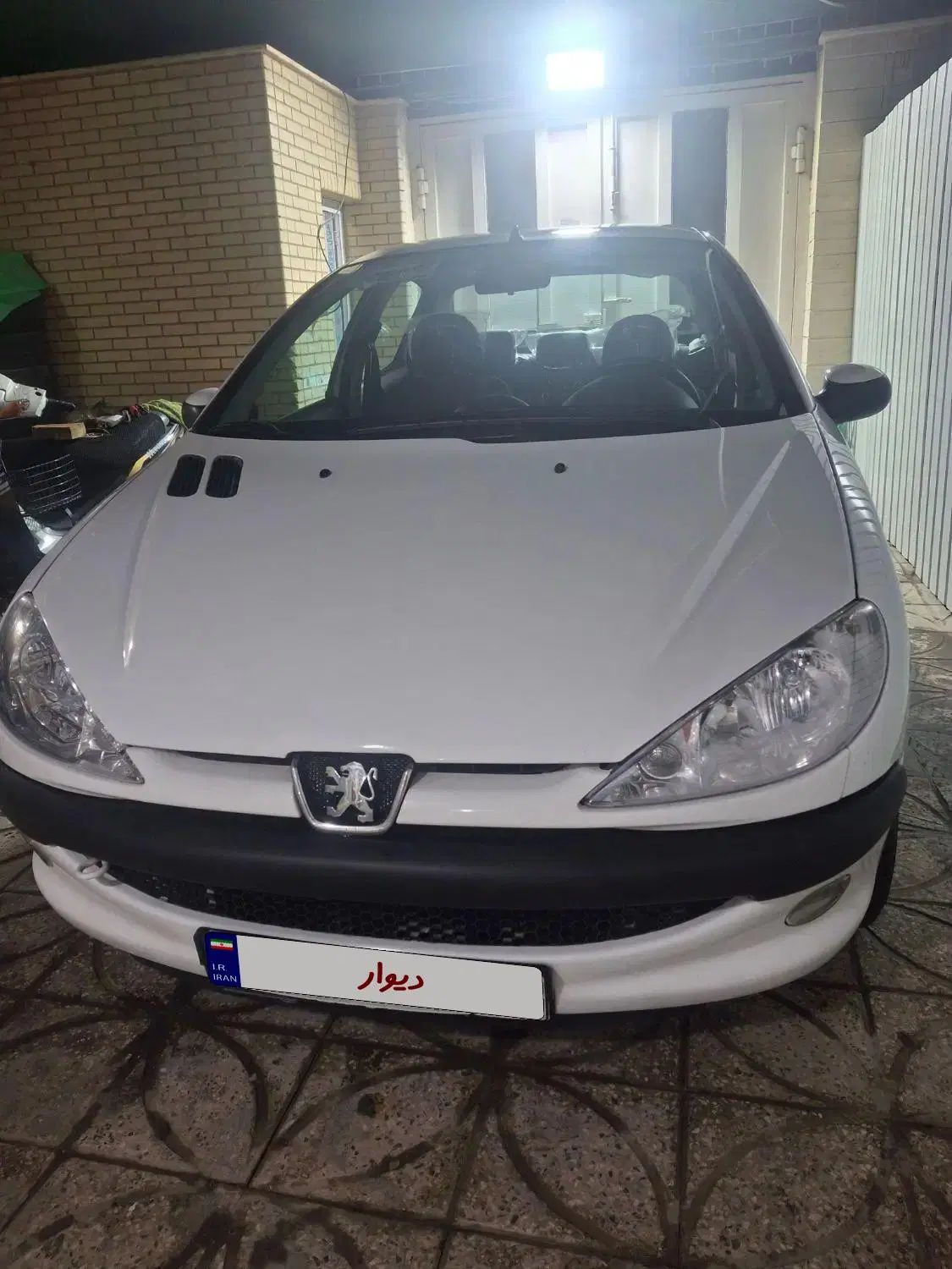 پژو ۲۰۶ صندوق دار v8 - 1397