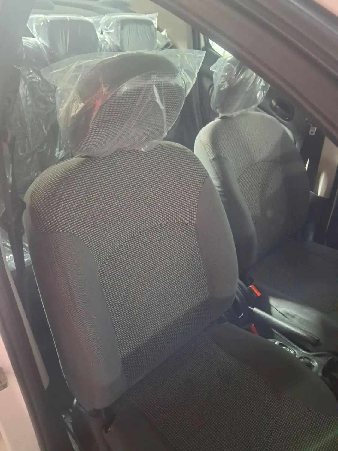 پژو ۲۰۶ صندوق دار v8 - 1397