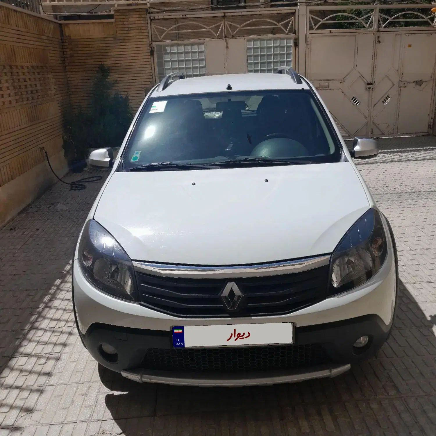 خودرو رنو، ساندرو استپ وی آگهی ann_20335110