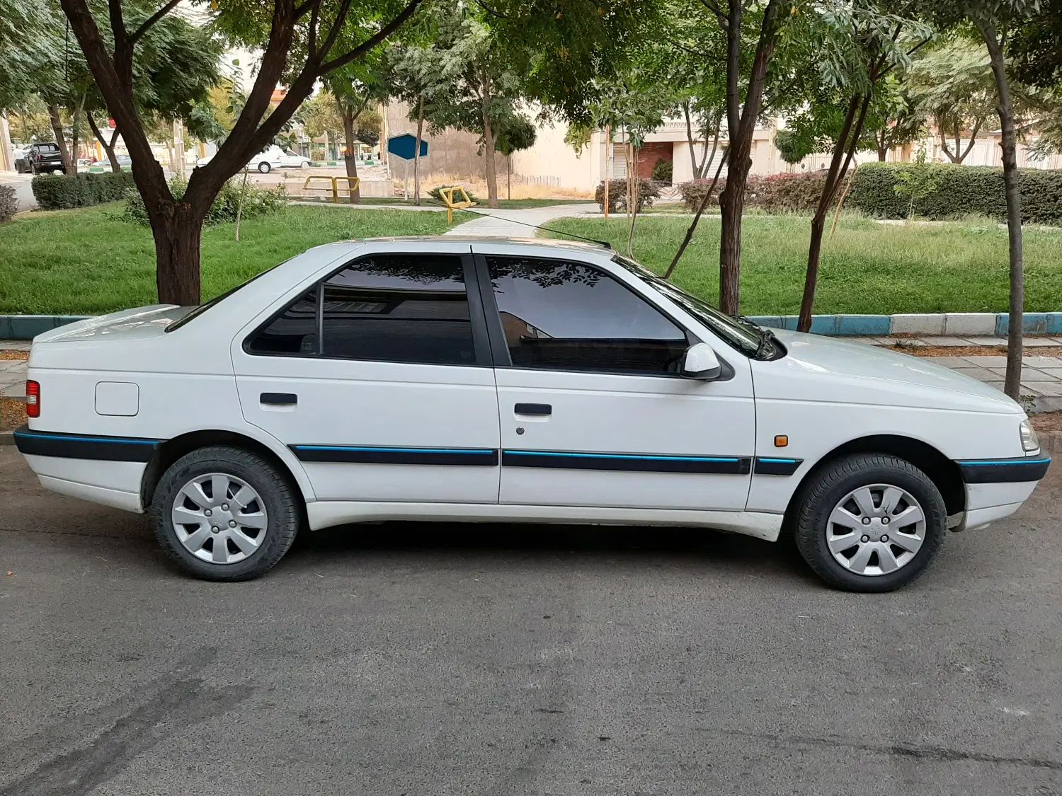 پژو 405 SLX بنزینی TU5 - 1395