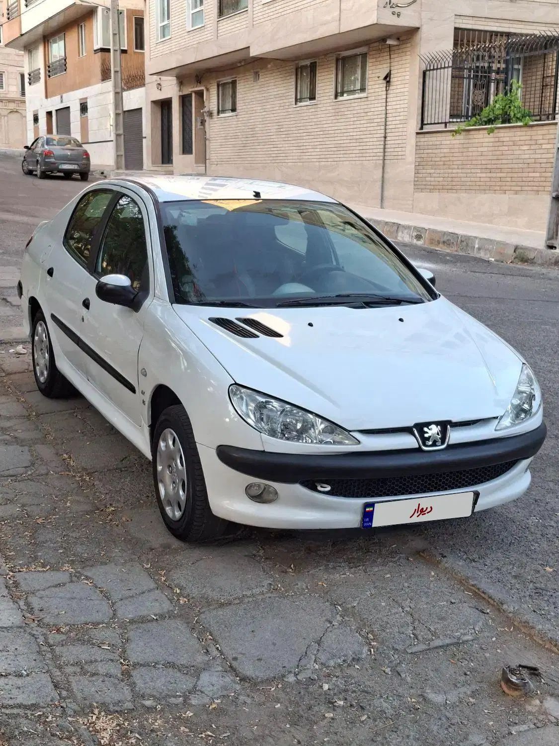 پژو ۲۰۶ صندوق دار v8 - 1389
