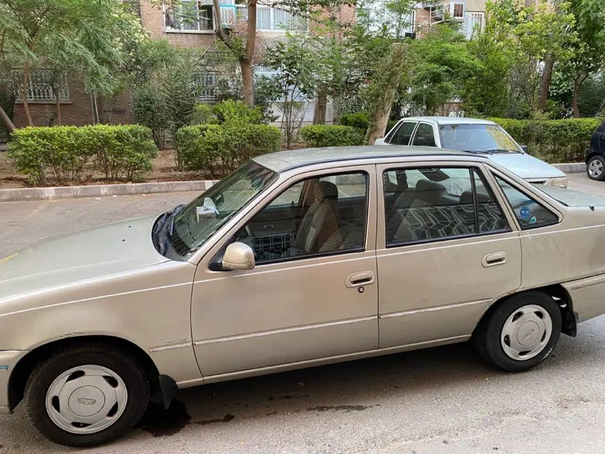 دوو سیلو سدان - 1381