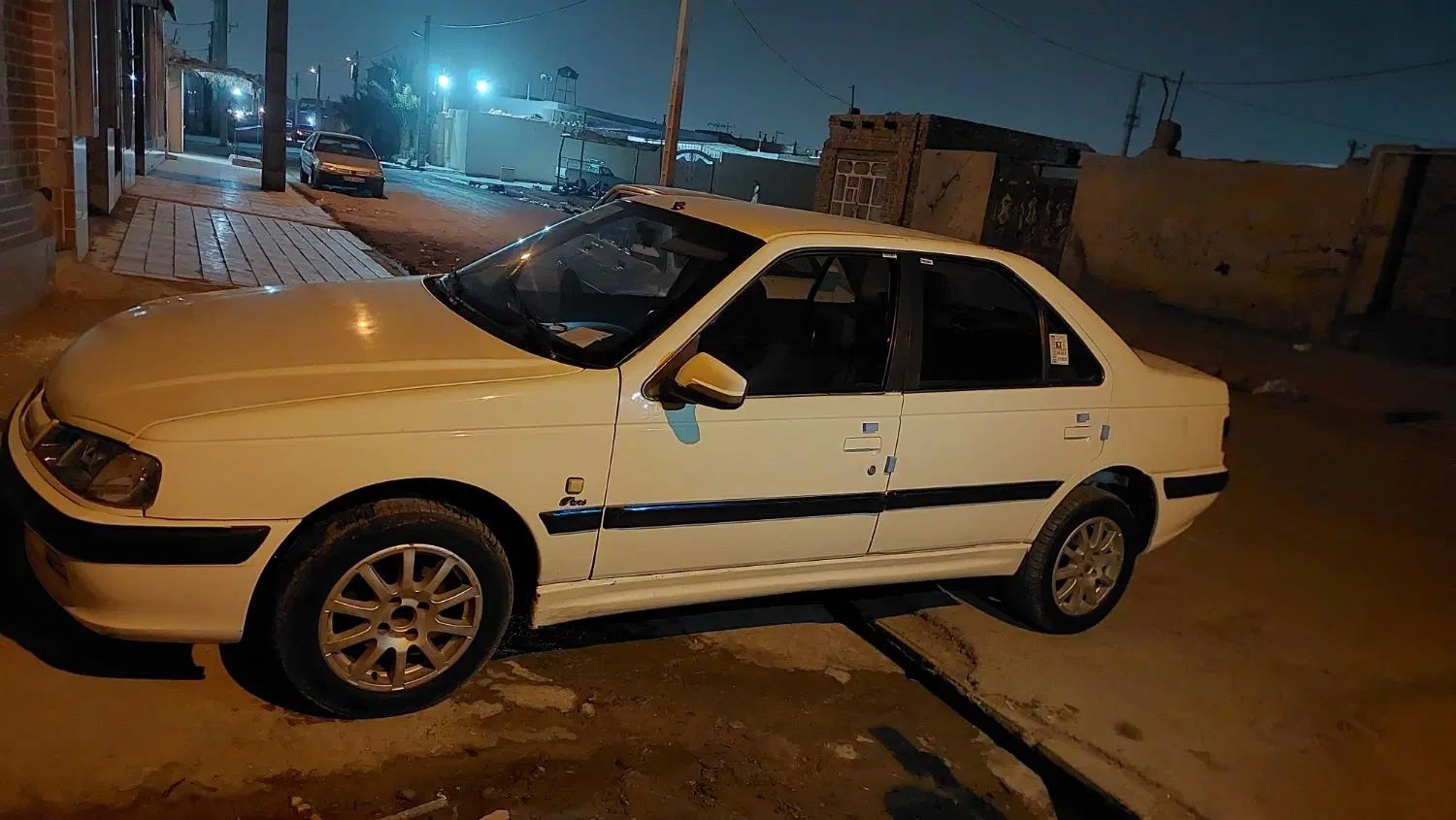 پژو پارس XU7ساده - 1388