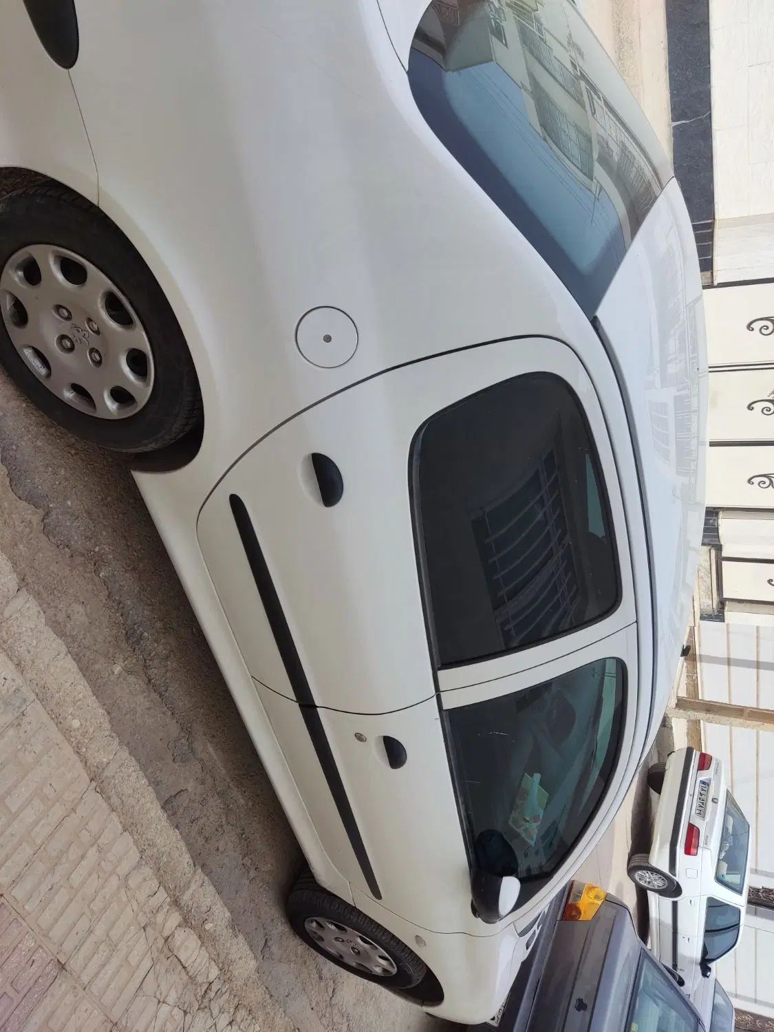 پژو ۲۰۶ صندوق دار v8 - 1395