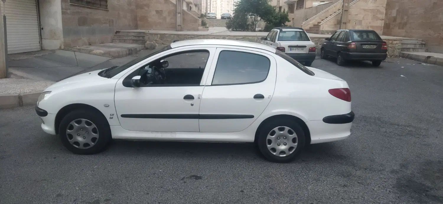 پژو ۲۰۶ صندوق دار v8 - 1399